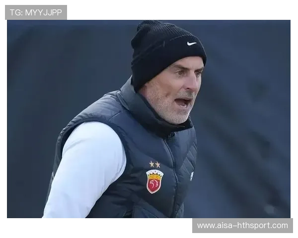 续约仅45天惨遭解雇！狼队10轮不胜宣布佩雷拉下课，滕哈赫重返英超的幕后故事