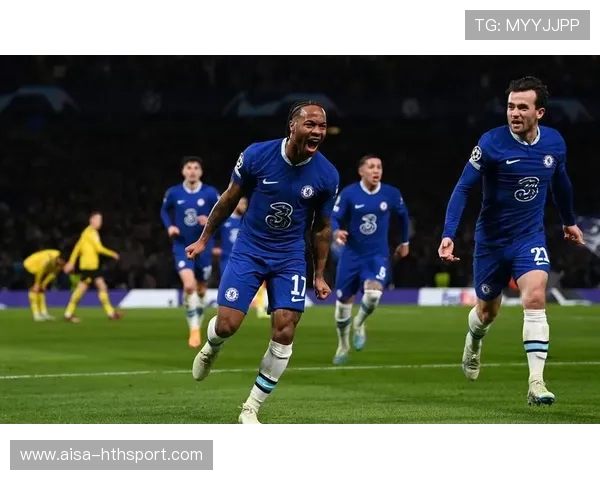 切尔西传递速度惊人,斯特林右路突破成功 切尔西传递速度惊人,斯特林右路突破成功